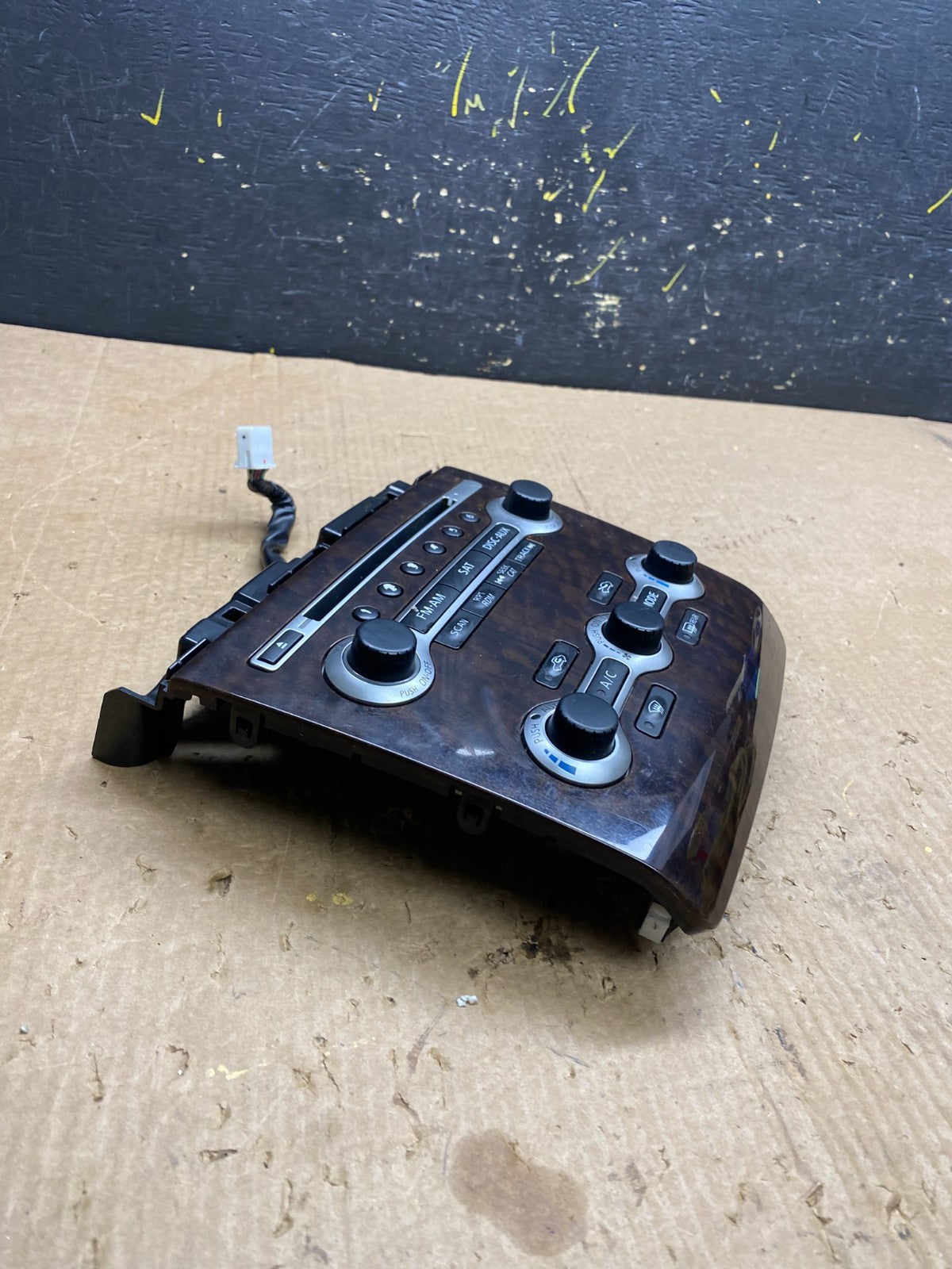 2009 2014 Nissan Maxima Radio Panel Climate Control Bezel Trim OEM Z4416 DG1