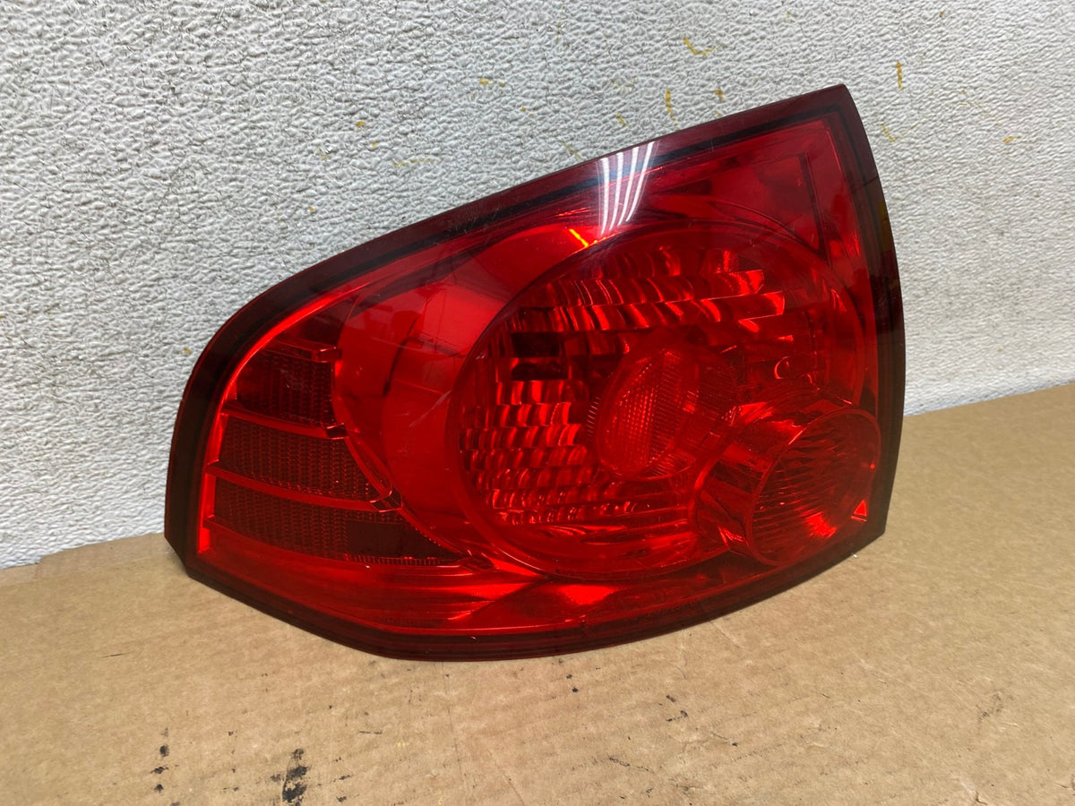 2004 2005 2006 Nissan Sentra Left Driver Lh Side Tail Light AH8013 LK1