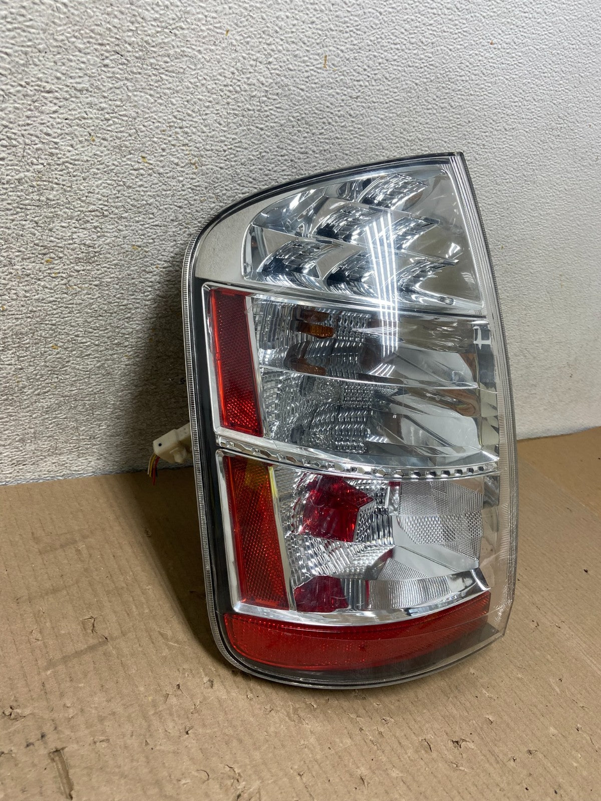2006 2007 2008 2009 Toyota Prius Tail Light Left Driver LH AJ1803 LK2