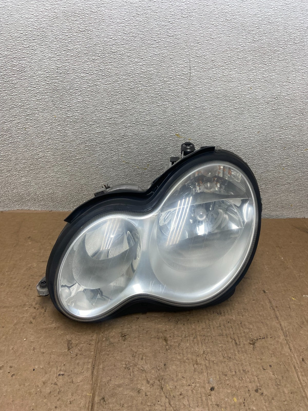 2005 to 2007 Mercedes-Benz C-Class Left LH Side Headlight Oem AA3616 PS0