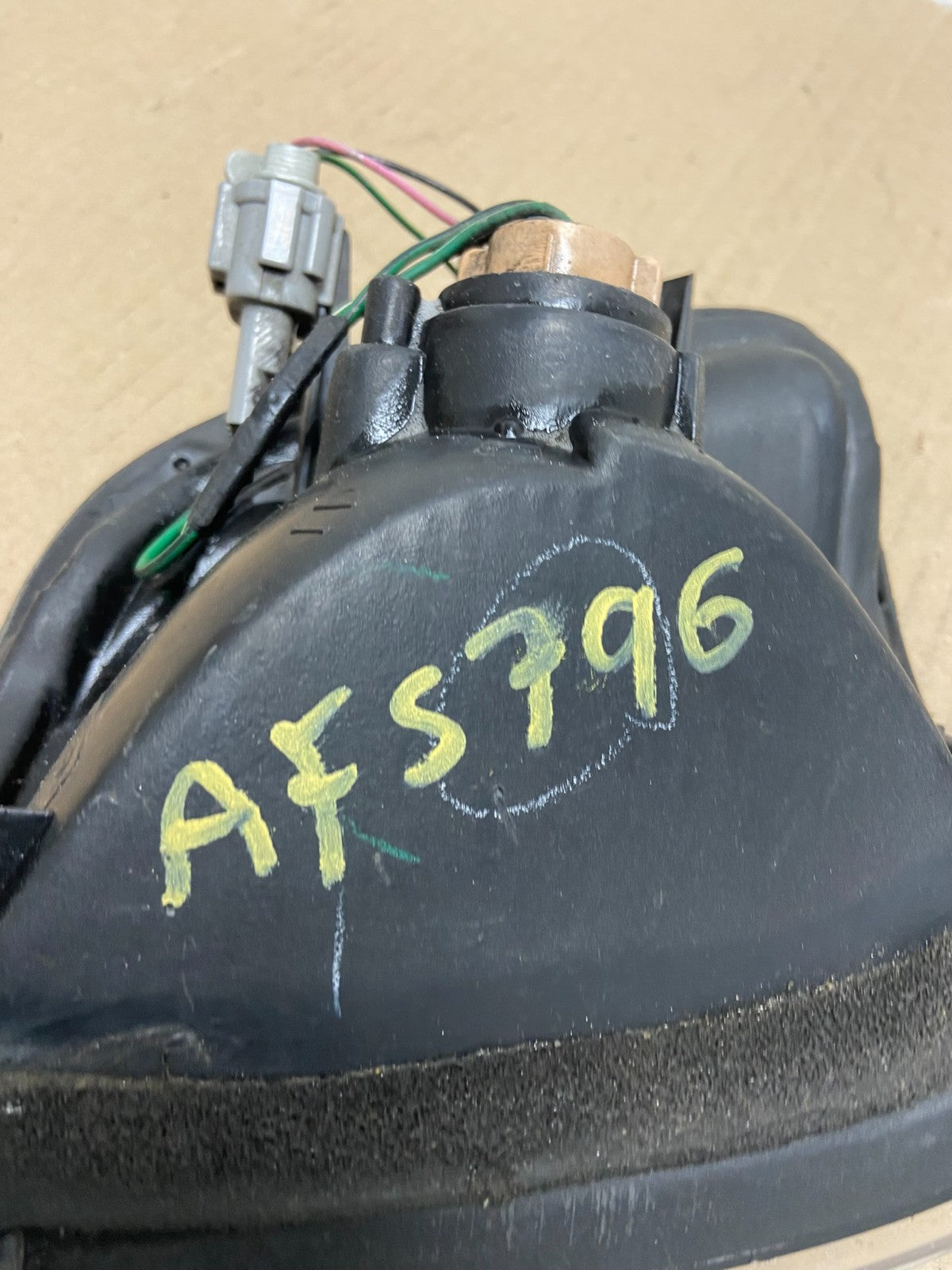 1999-2004 Nissan Pathfinder Front Left Driver Turn Signal AF5796 DW5