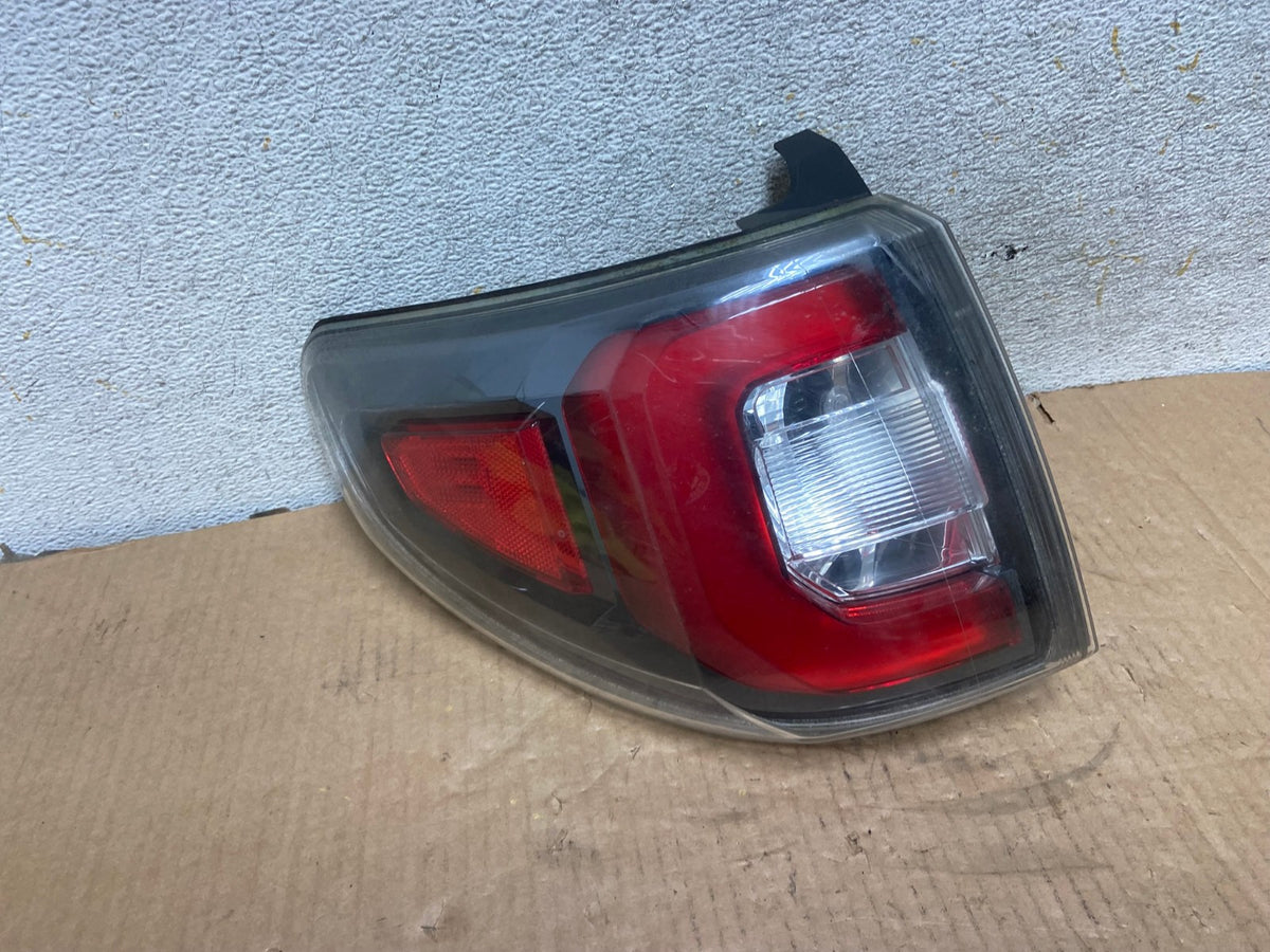 2013 to 2016 GMC Acadia Left Driver LH Side Tail Light AI7056 LK0