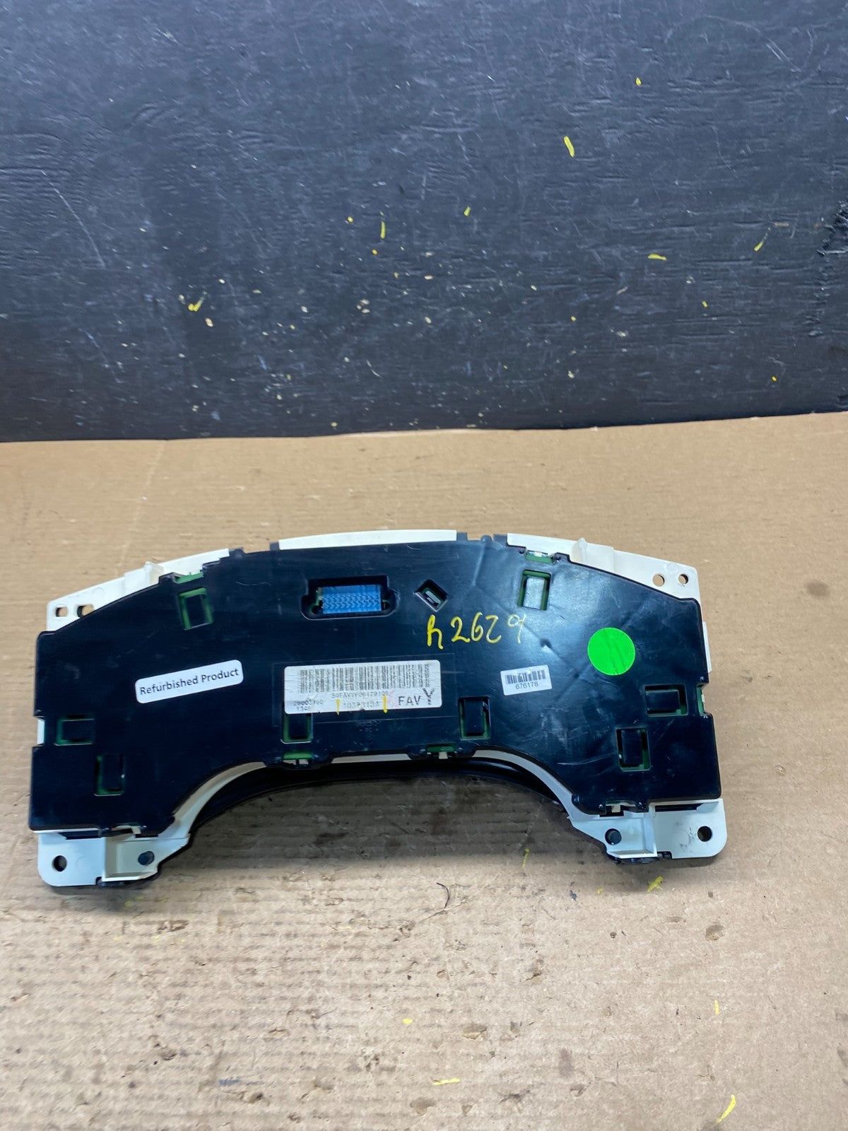 2004 to 2007 Chevrolet Express Speedometer Cluster Gauge R26294