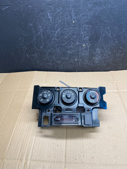 2009 to 2013 Toyota Corolla Matrix Climate Heater A/C AC Control Panel AC9261 DG0