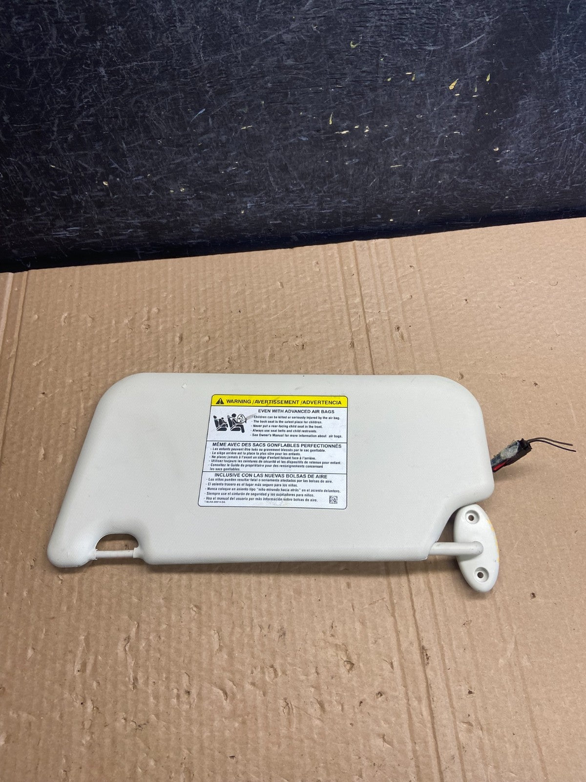 2013 to 2018 Ford C-MAX Right Passenger Side Sun Visor AF62862
