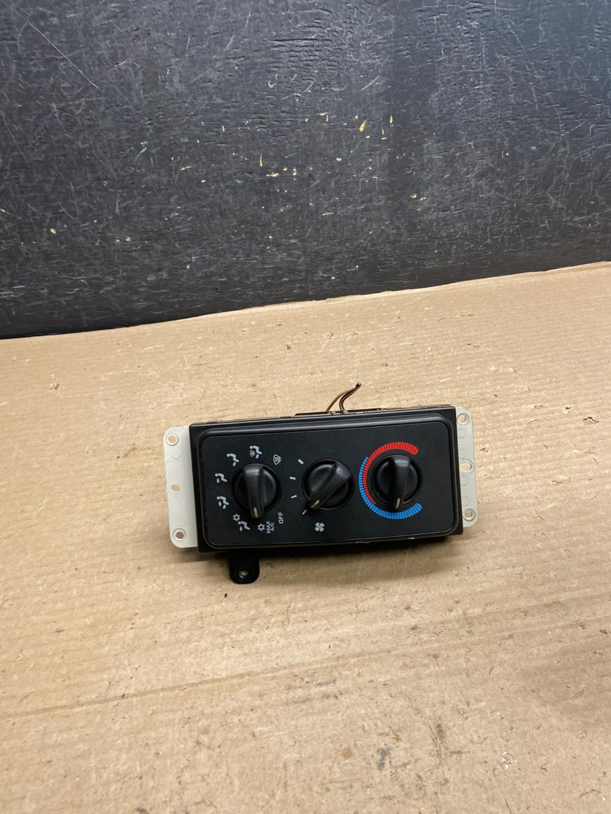 1998 to 2001 Dodge Ram 1500 Temperature Climate Control Heat AC Heater AH3766 DG0