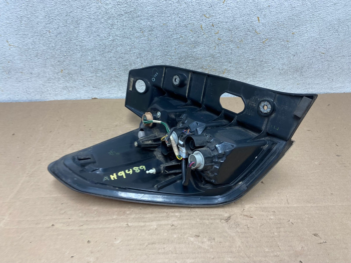 2009-2013 Subaru Forester Right Passenger Rh Side Tail Light AH9489 LK5