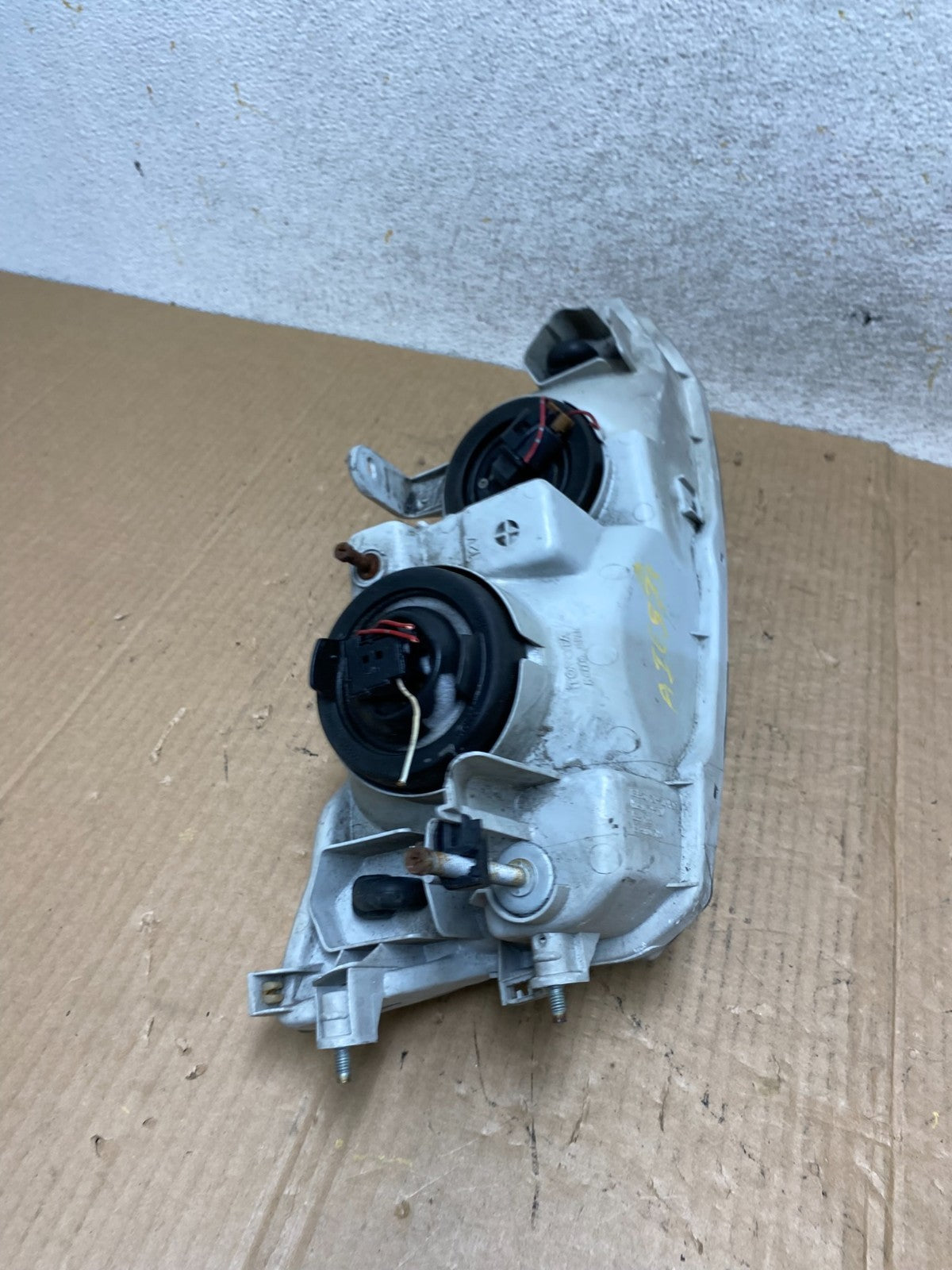 1997-2001 Lexus Es300 Left Driver Side Headlight Halogen AI6574 DW8