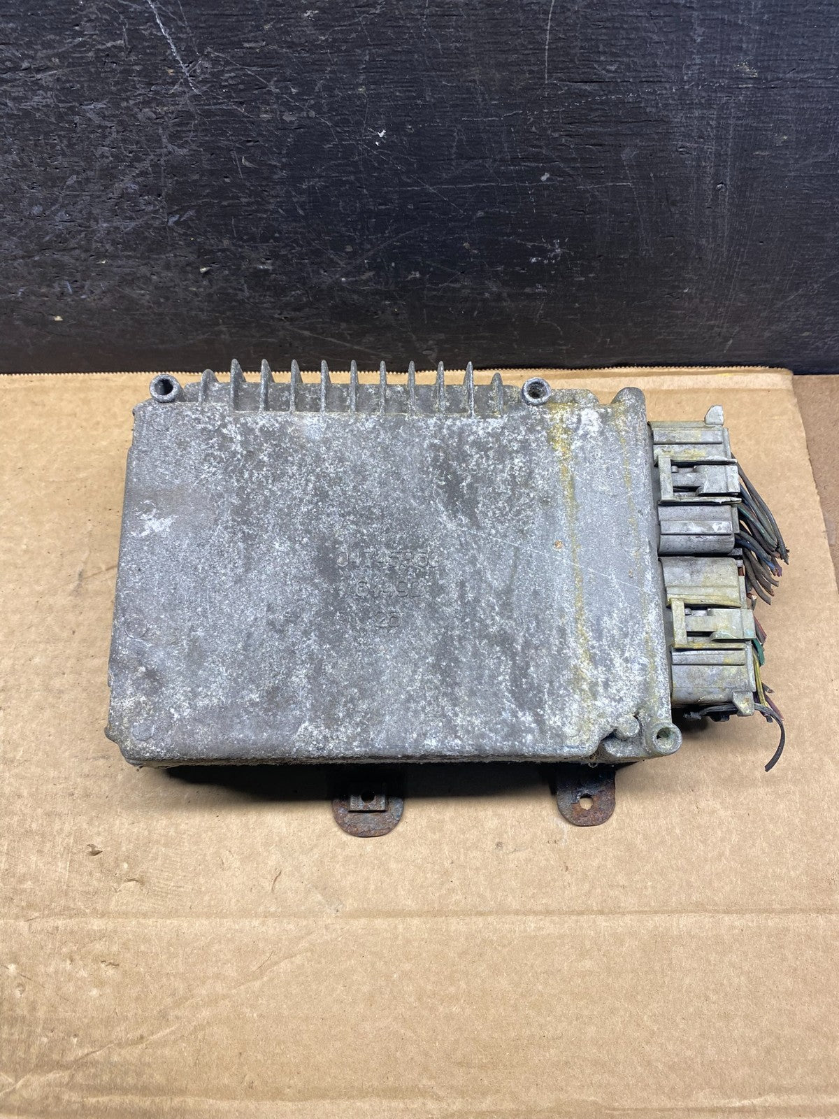 2002 Dodge Caravan Engine Control Unit ECU Module af7704 DG0