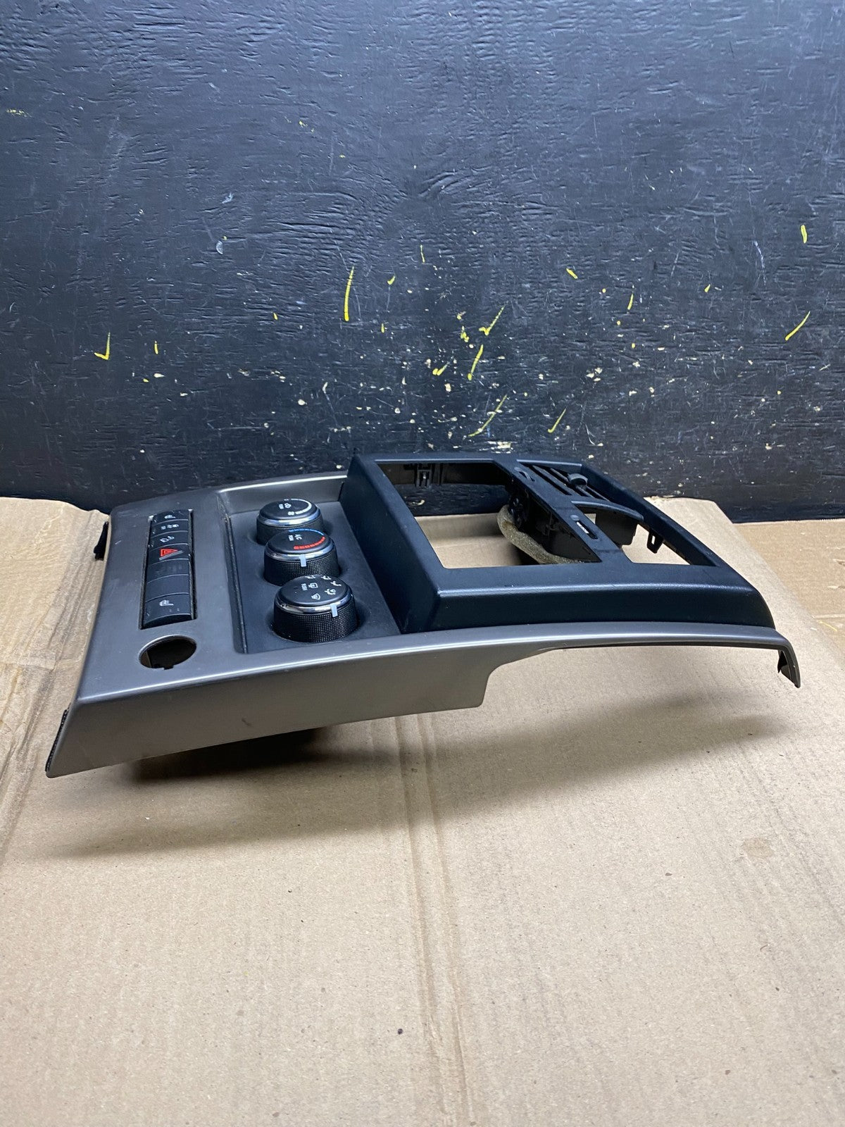 2008 to 2012 Jeep Liberty Dash Climate Temperature Control Radio Bezel X2019 DG2
