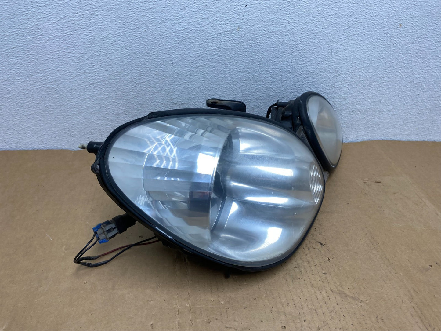 2001 to 2005 Lexus GS430 Gs300 Right Passenger Headlight Halogen AC8458 DW2