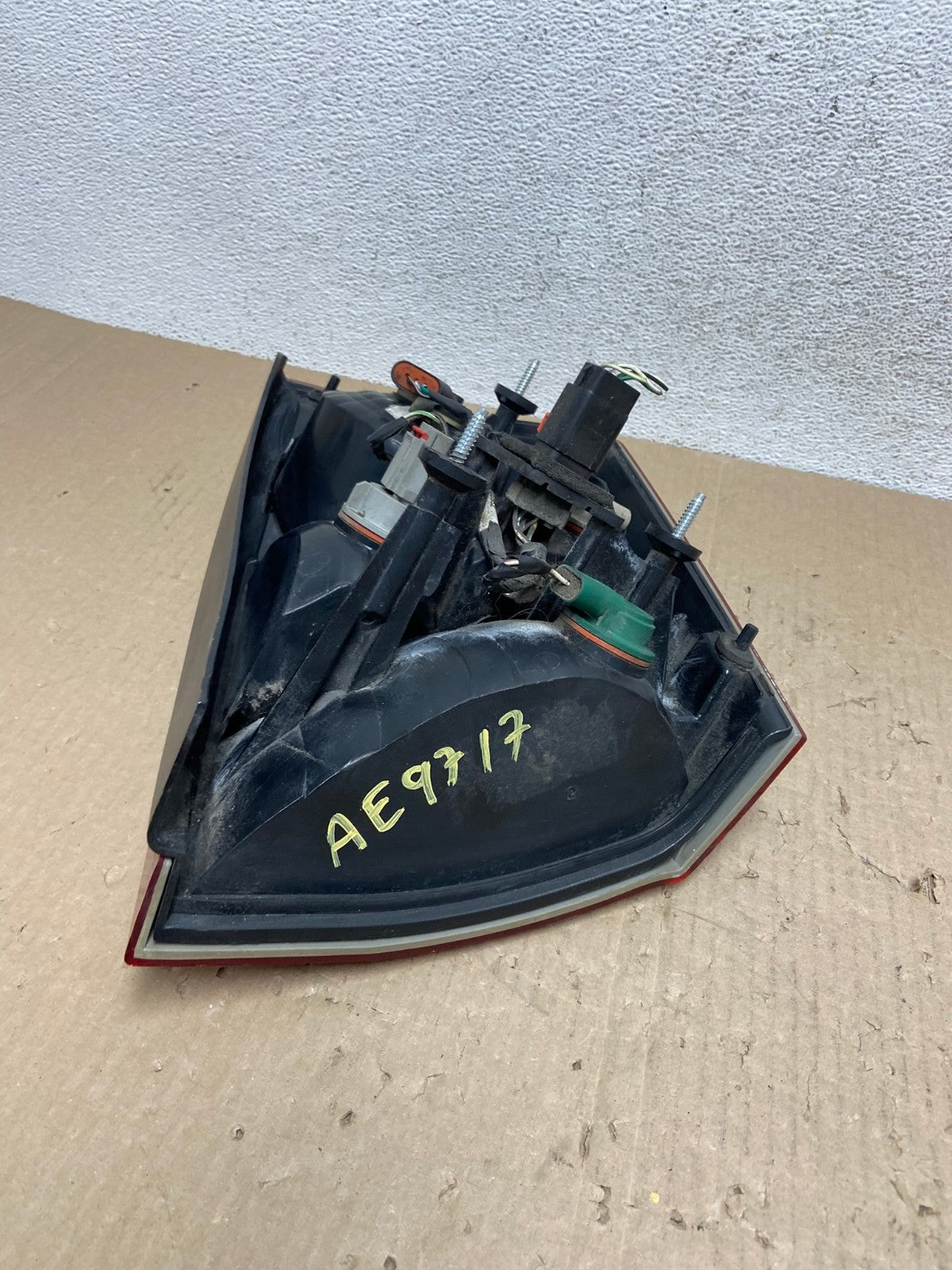 2005 2006 2007 Chrysler 300 Left Driver LH Side Tail Light AE9717 LK6