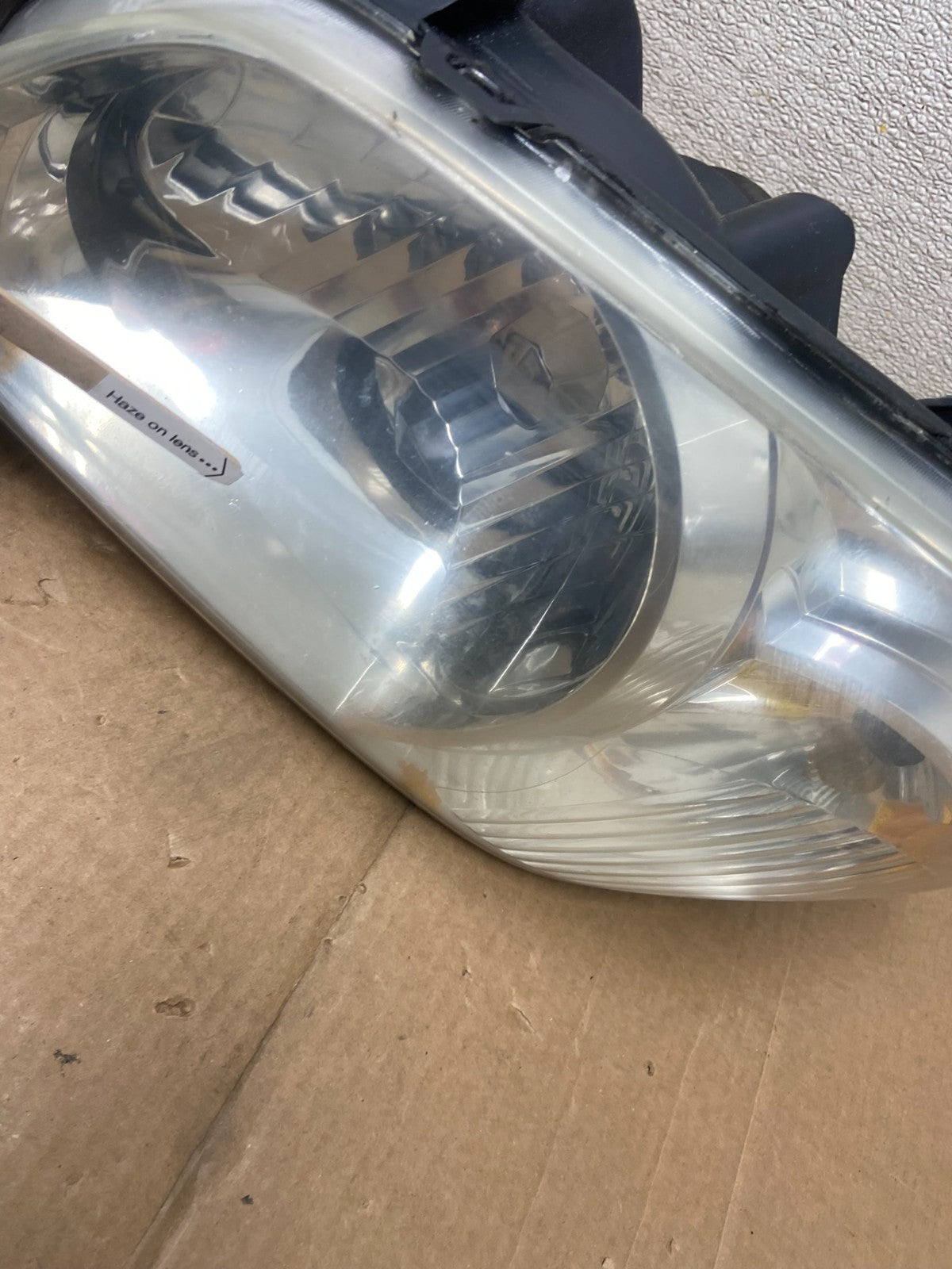 2005 - 2006 Mazda Tribute Left+Right Halogen Headlights Oem AA6212 DW5