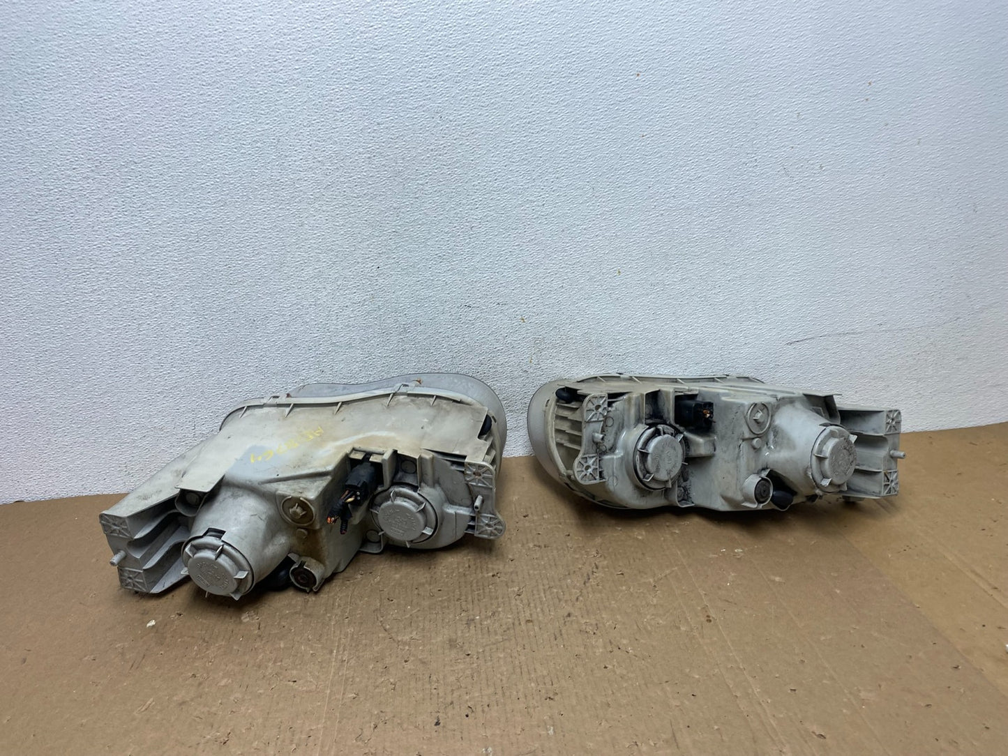 1999 2000 2001 Hyundai Coupe Left+Right Set Halogen Headlights AD8764 DG8