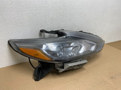 2016 - 2018 Nissan Altima Right Passenger RH Halogen Headlight AE6642 DW2