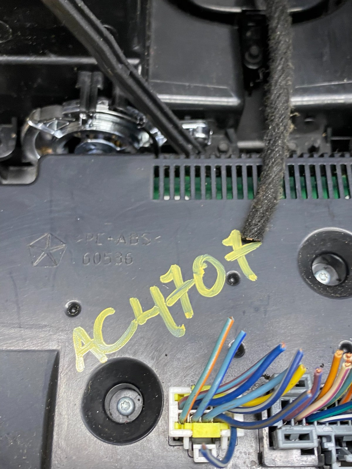 2011-2016 Chrysler Town Country Climate Control Panel Center Dash Trim AC4707 DG7