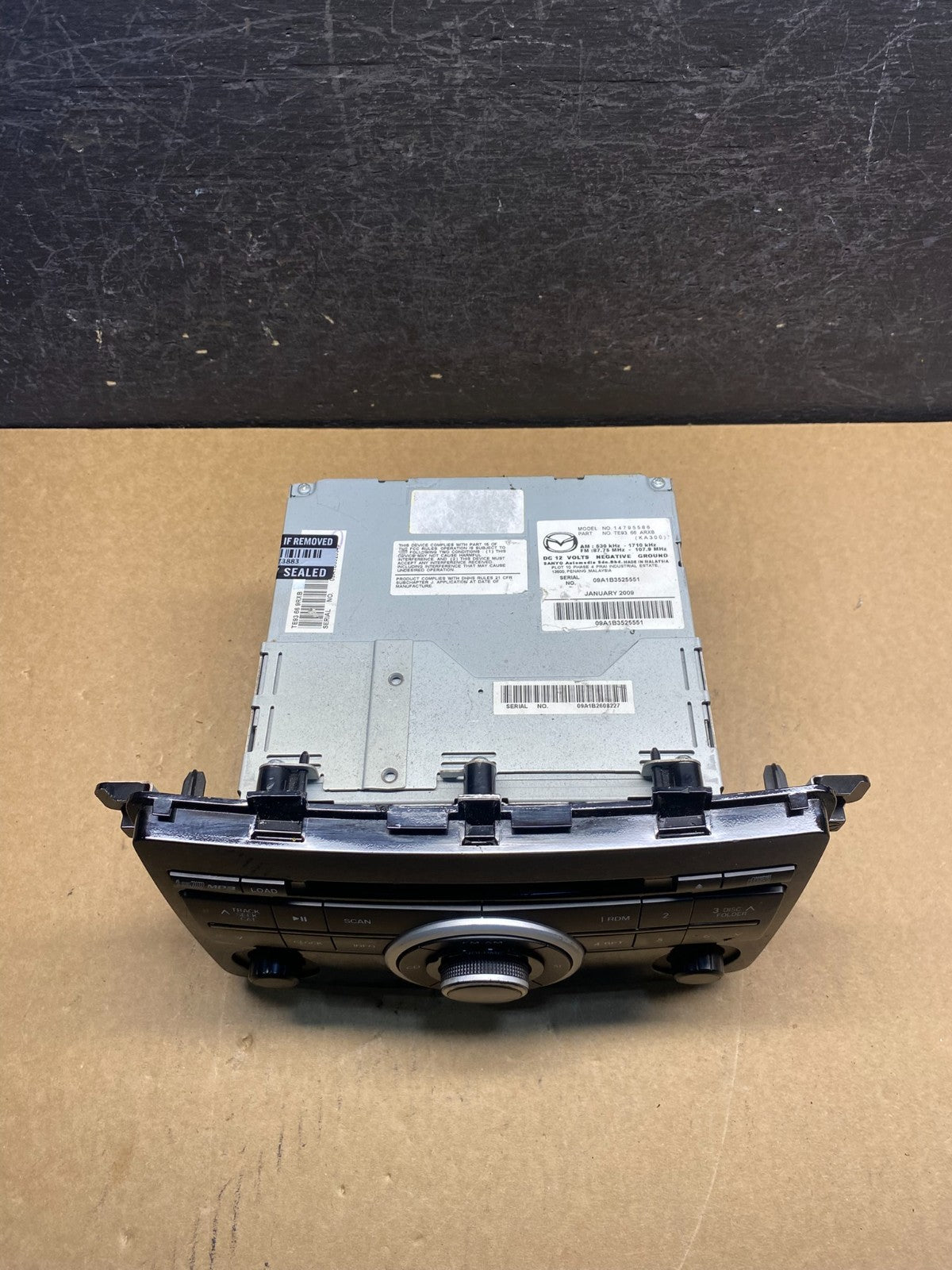2009 2010 Mazda CX9 CX-9 Radio Stereo CD MP3 Audio Player ag6029 DG3