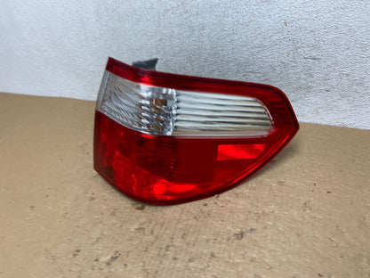 2005 2006 2007 Honda Odyssey Right Passenger RH Side Tail Light AF8152 LK1