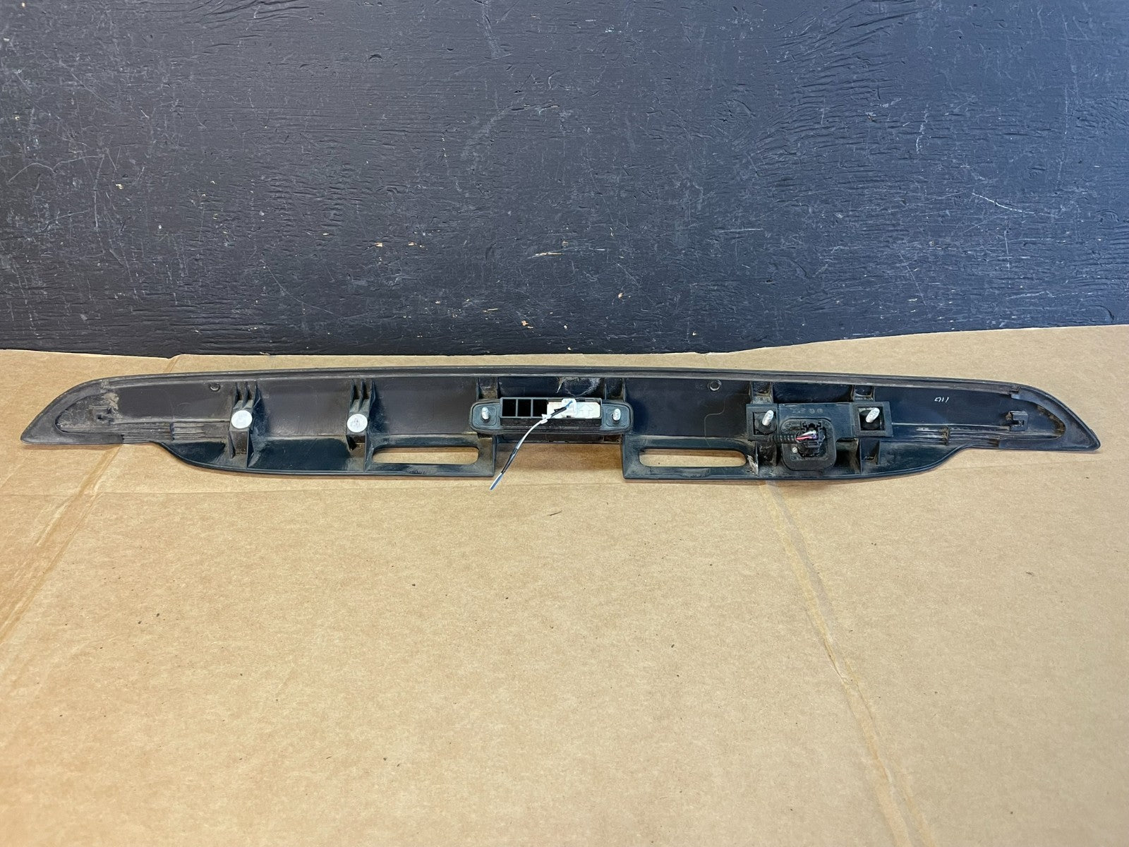 2011 to 2014 Toyota Sienna Rear Liftgate Tailgate Back View Camera AE0771 DG4