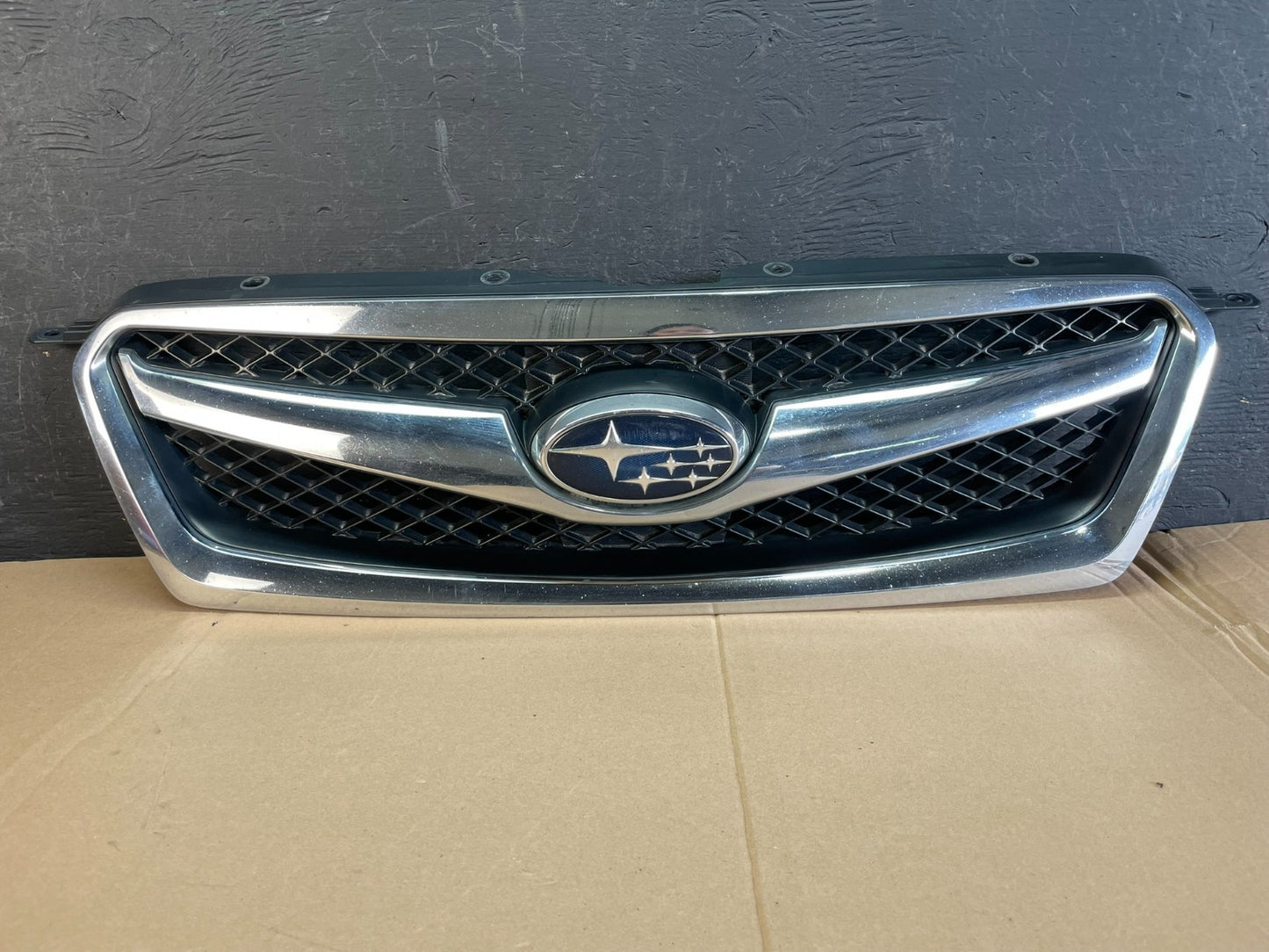2010 to 2012 Subaru Legacy Outback Wagon Front Grill Grille ad8306 DG0