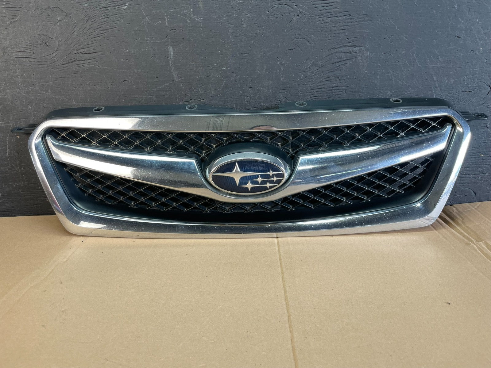 2010 to 2012 Subaru Legacy Outback Wagon Front Grill Grille ad8306 DG0