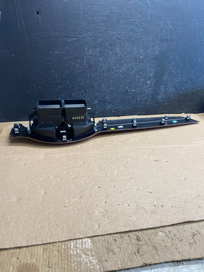 2008 to 2017 Buick Enclave Dash Center Clock Bezel Air Vent Trim AF2534 DG2