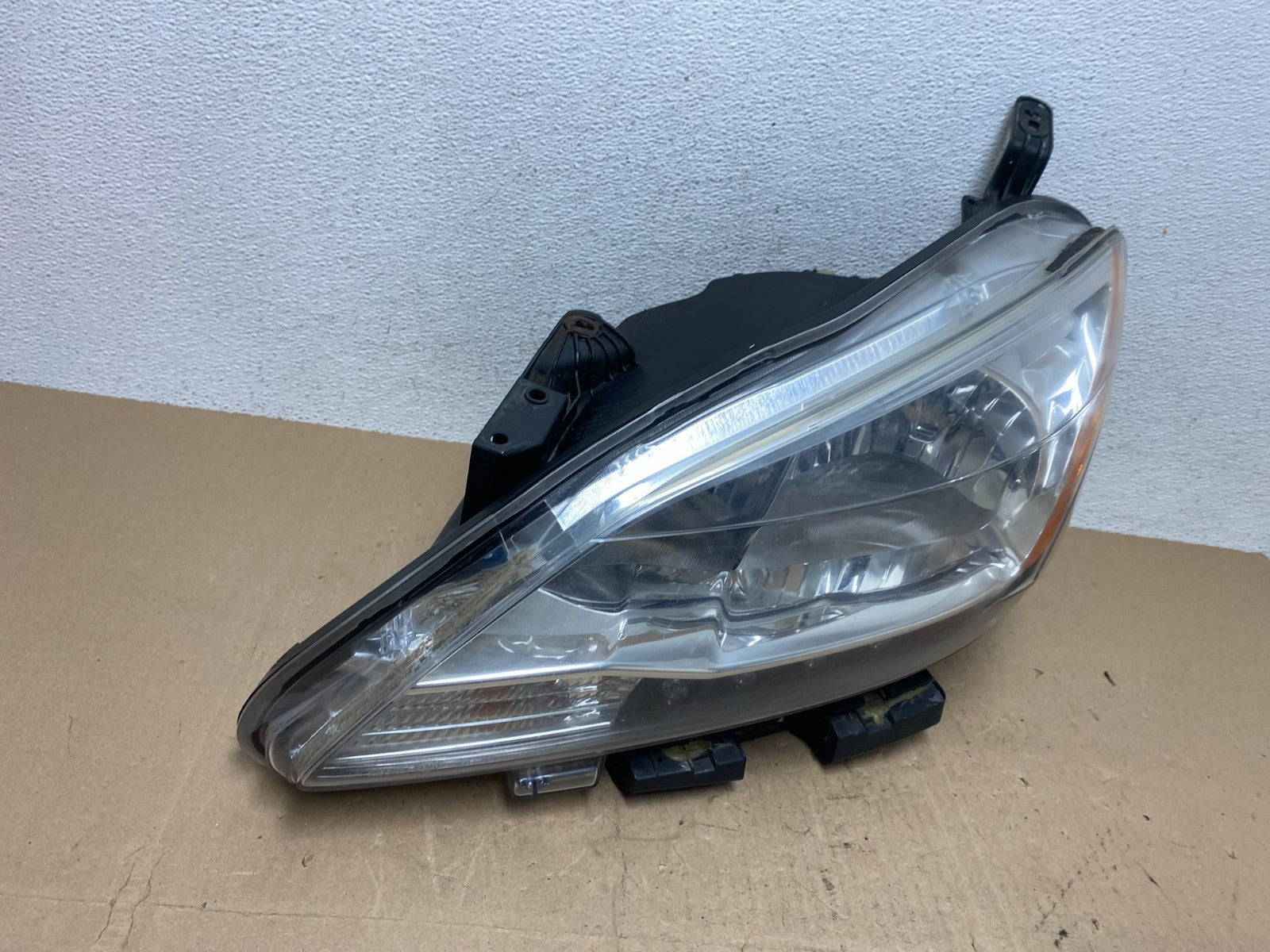 2013 - 2015 Nissan Sentra W/LED Halogen Left Driver LH Headlight AE6770 DW2