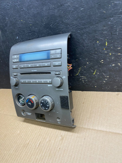2004 to 2005 Nissan Armada Bose Radio CD Player A/C Climate Control U5878 DG4