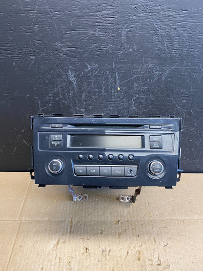 2013 to 2015 Nissan Altima Radio Cd Mp3 Player AUX Port AC4699 DG0