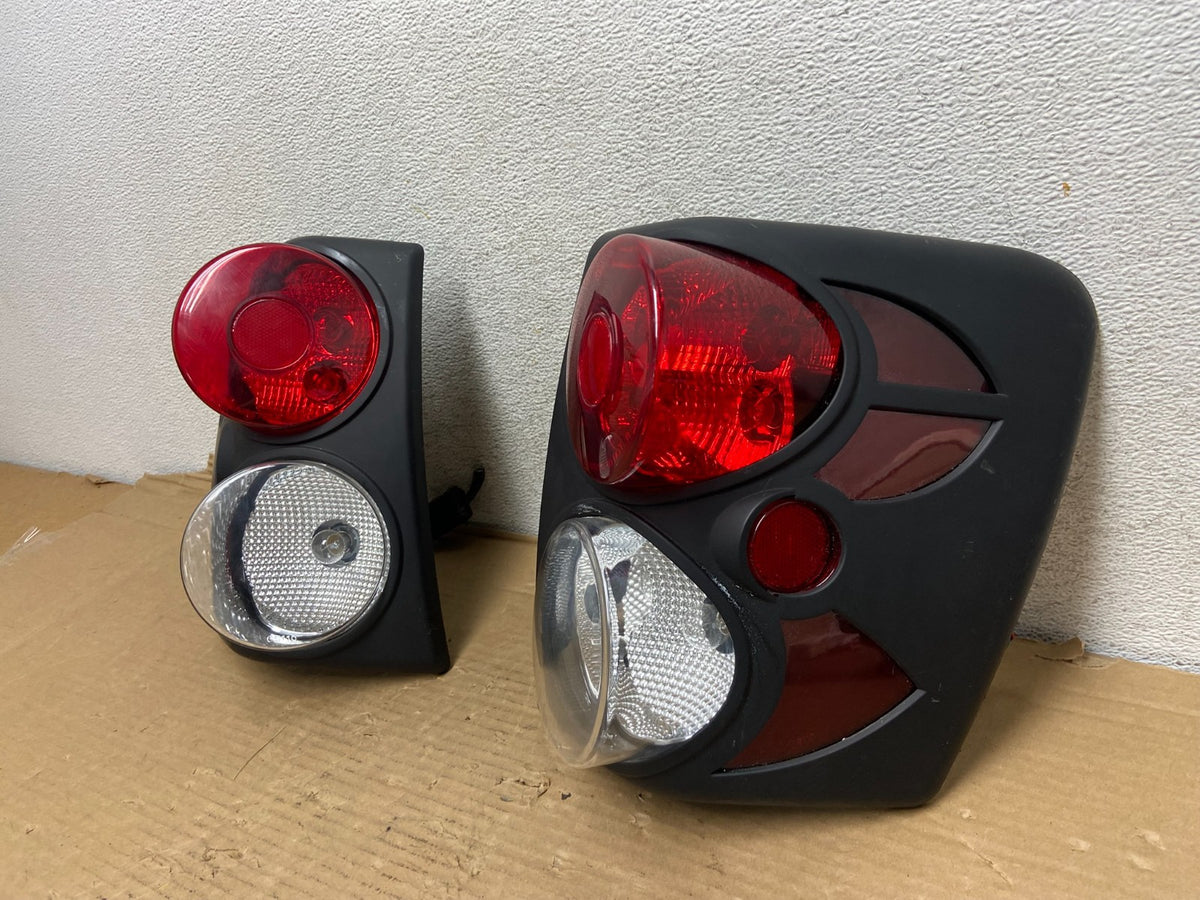 1999-2004 Jeep Grand Cherokee Left + Right Set Smoke 3D Tail Lights AG9256 DG2