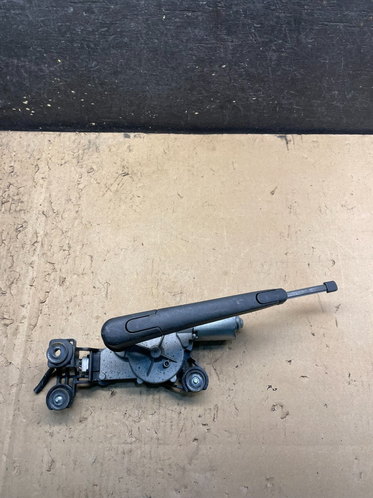2012 - 2017 Hyundai Veloster Rear Glass Windshield Wiper Motor W6851 DG0