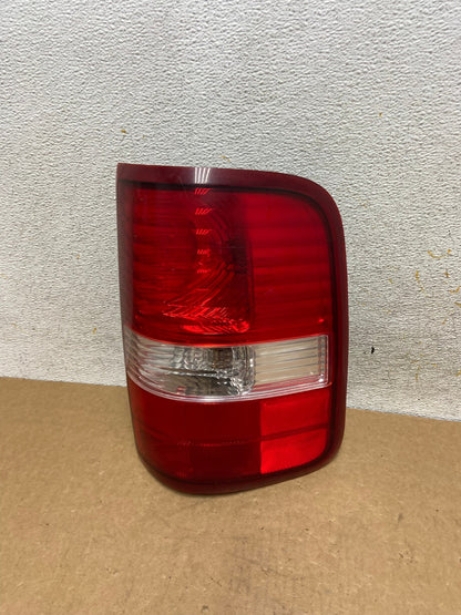 2004 to 2008 Ford F150 F-150 Right Passenger RH Side Tail Light AI3325 LK0