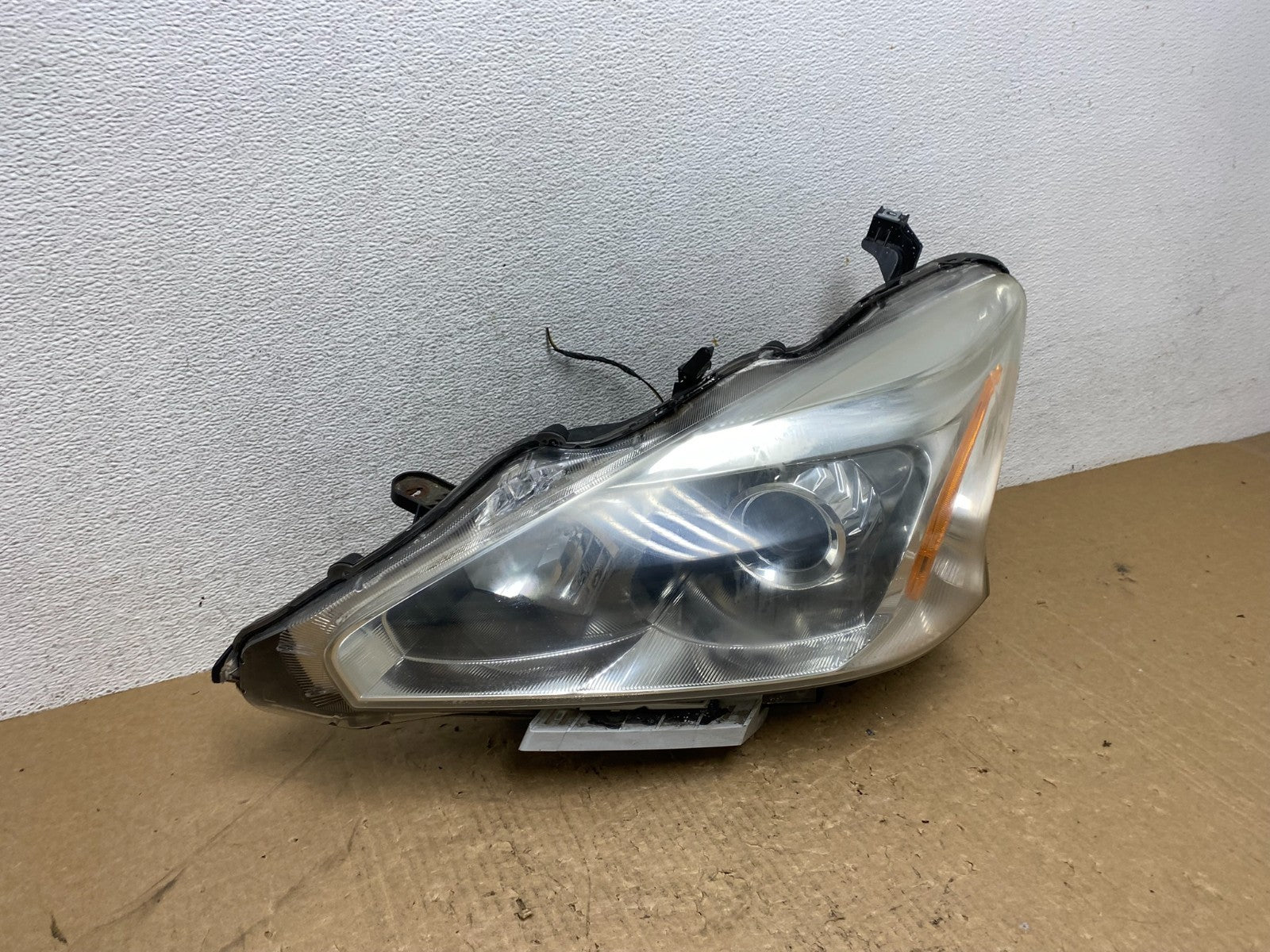 2013 2014 2015 Nissan Altima Left Driver LH Side Halogen Headlight AG1175 DW2