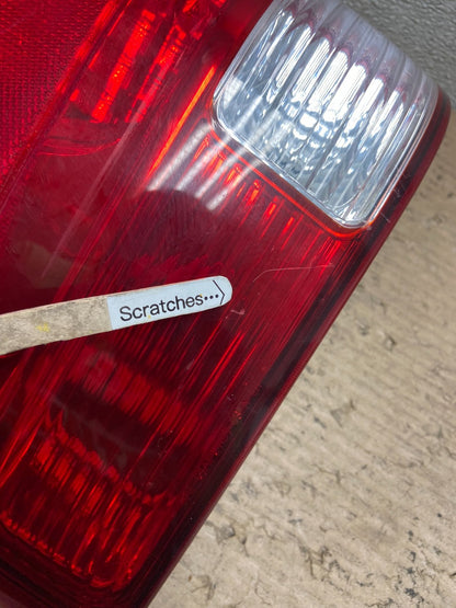 2003 2004 2005 2006 Ford Expedition Left Driver Lh Tail light OEM AA9679 LK3