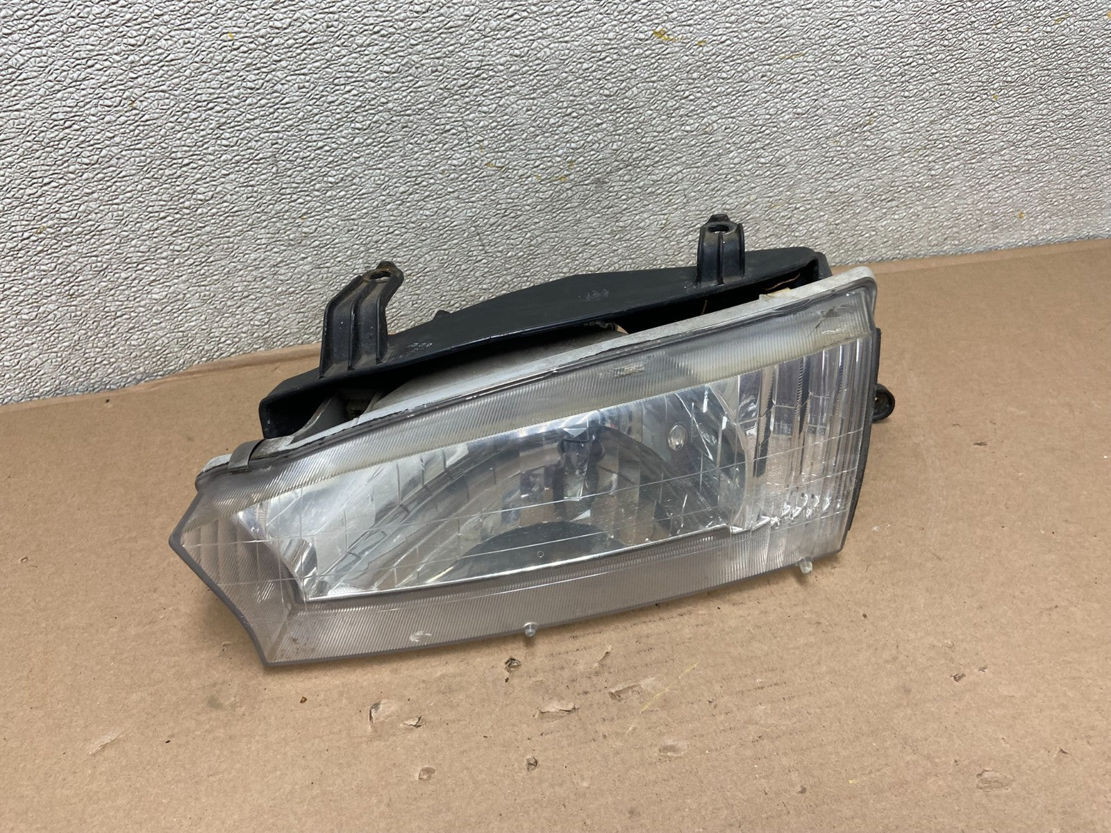 1997 - 1999 Subaru Legacy Left Driver LH Side Headlight Halogen Oem AA9903 DW0