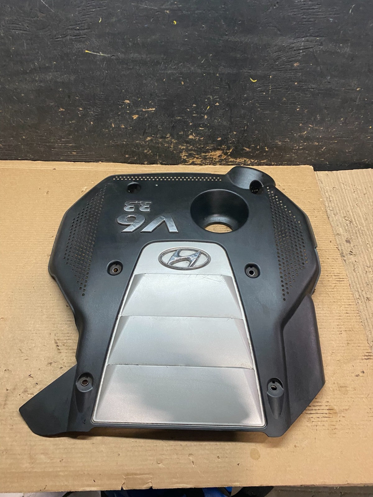 2006 to 2008 Hyundai Sonata V6 Engine Motor Shield Cover OEM V9403 DG1