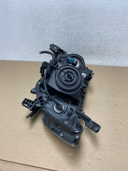 2011 to 2013 Honda Odyssey Front Right Passenger Headlight Halogen AG5878 DW6