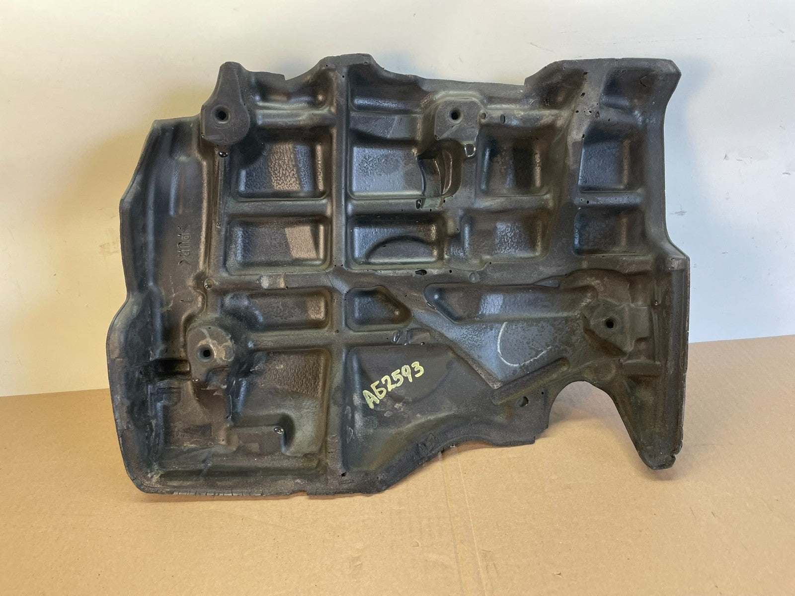 2015 to 2020 Toyota Sienna Engine Cover AG2593 PS3