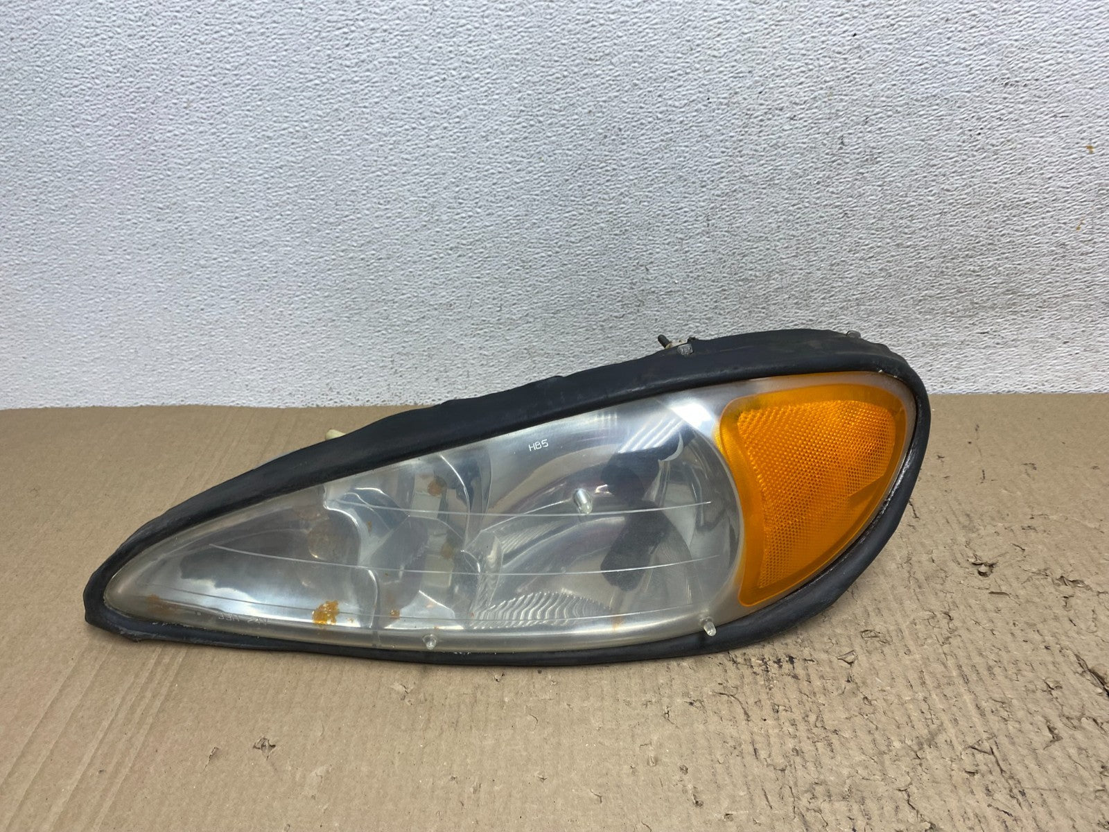 1999 to 2005 Pontiac Grand Am Left Driver LH Headlight AF2920 DW0