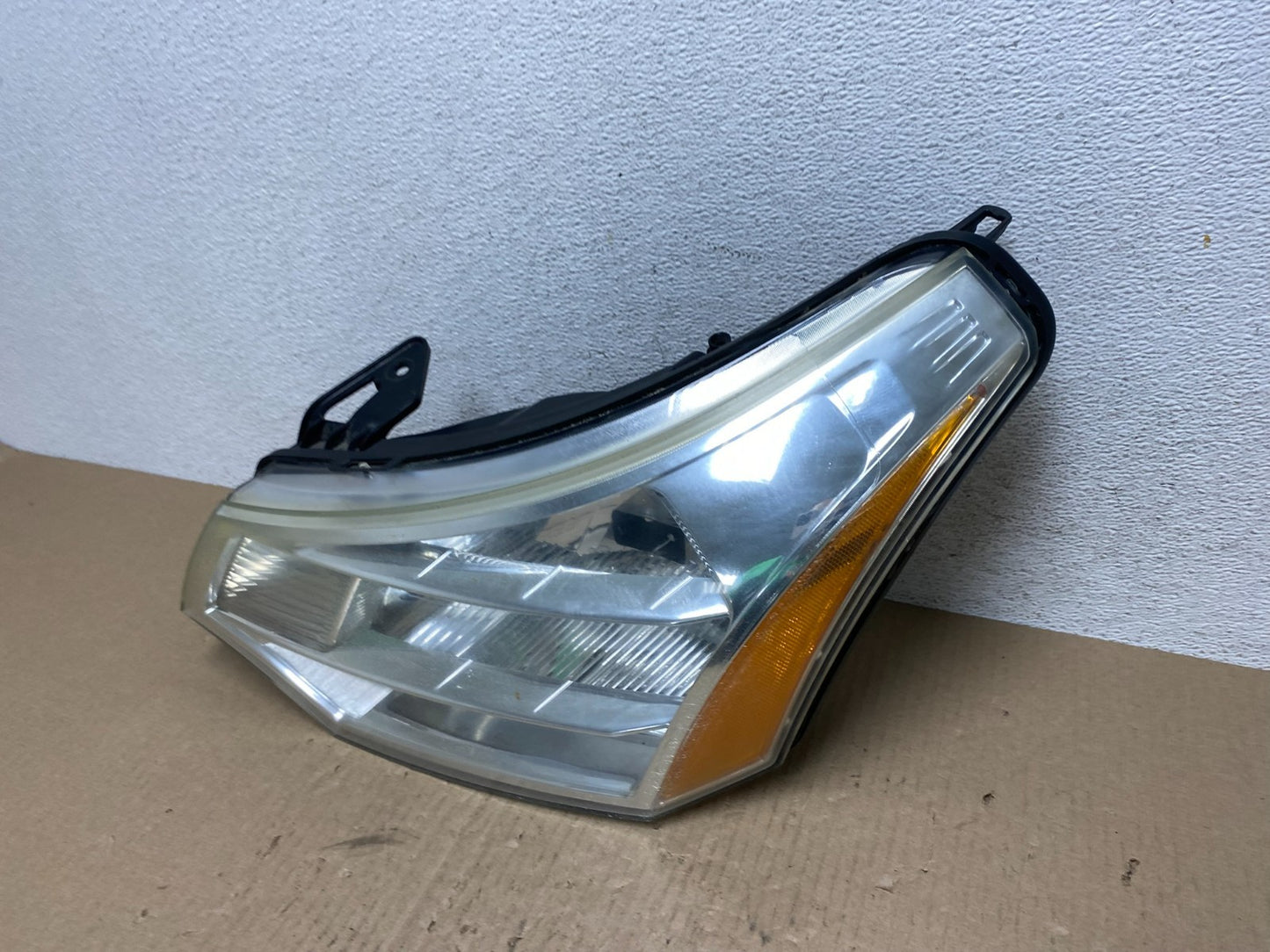2008 2009 2010 2011 Ford Focus Left Driver Lh Headlight Halogen AE7060 DW1