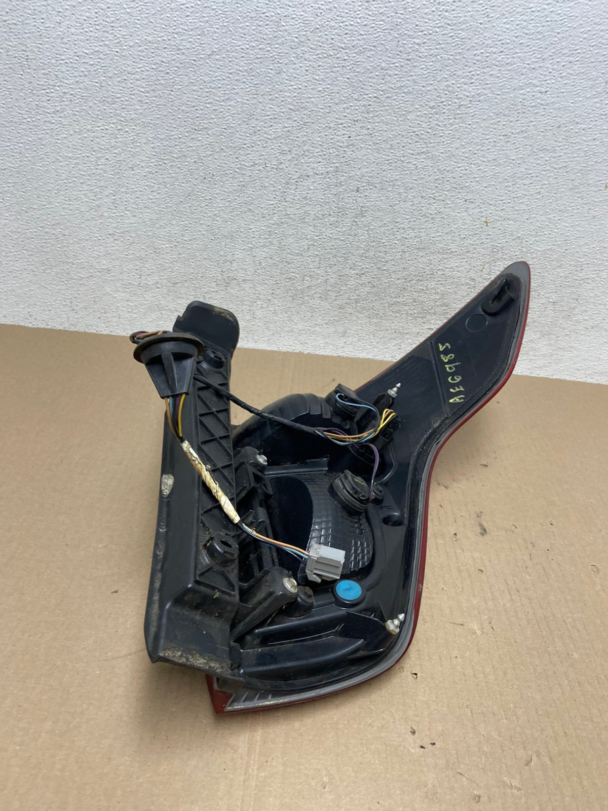 2011 2012 2013 2014 2015 Ford Explorer Left Driver LH Side Tail light AE6985 LK5