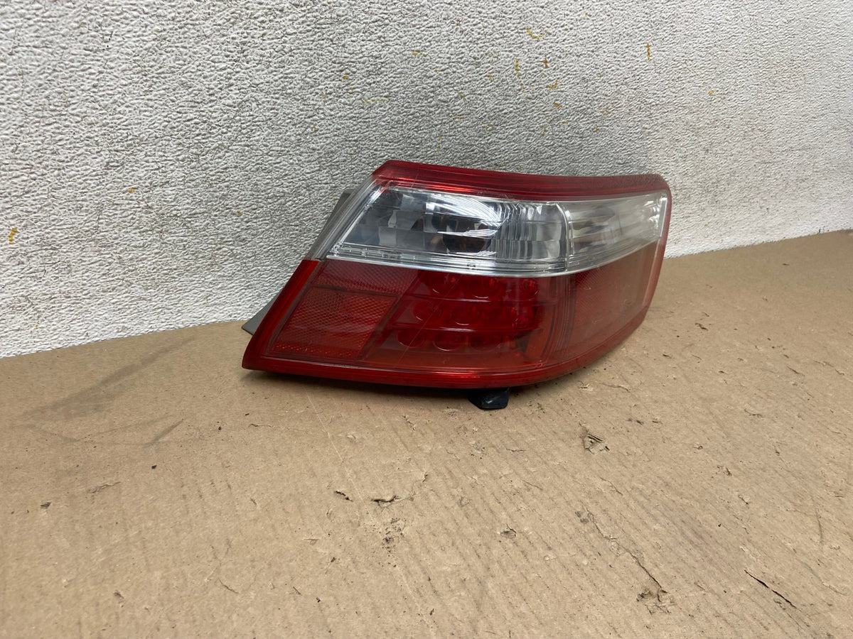 2007 2008 2009 Toyota Camry Right Passenger Side Tail Light AH6905 LK1