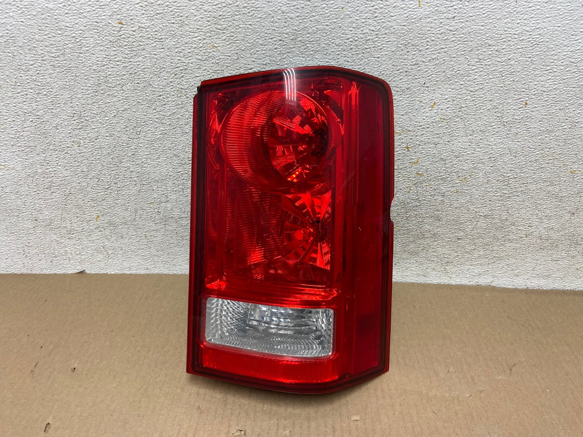 2009 to 2015 Honda Pilot Right Passenger Rh Side Tail light AH5699 LK0