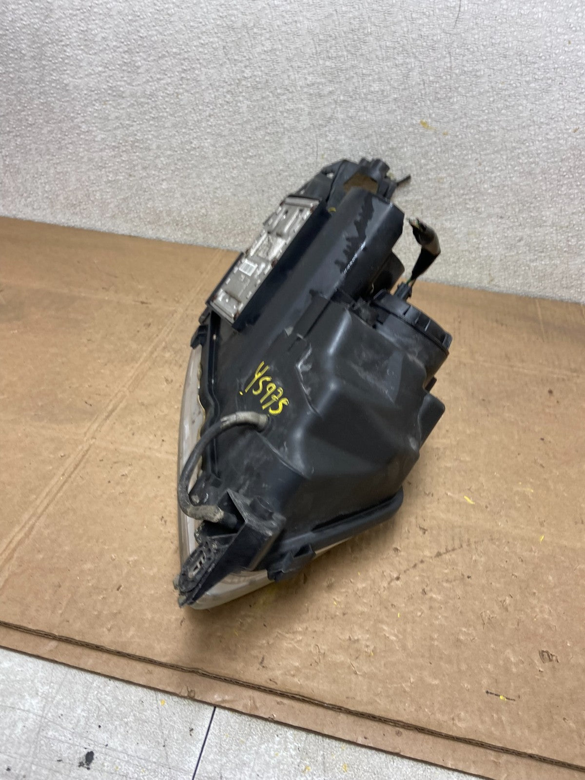 2002 to 2005 Saab 9-5 Left Driver LH Side Xenon HID Headlight OEM y5975 DG8