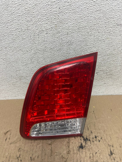 2011 2012 2013 Kia Sorento Right Passenger Inner Tail Light AF7135 LK0