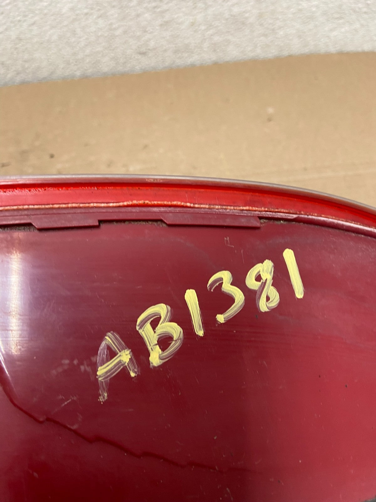 2002 - 2005 Hyundai Sonata Right Passenger RH Side Tail Light OEM AB1381 LK8