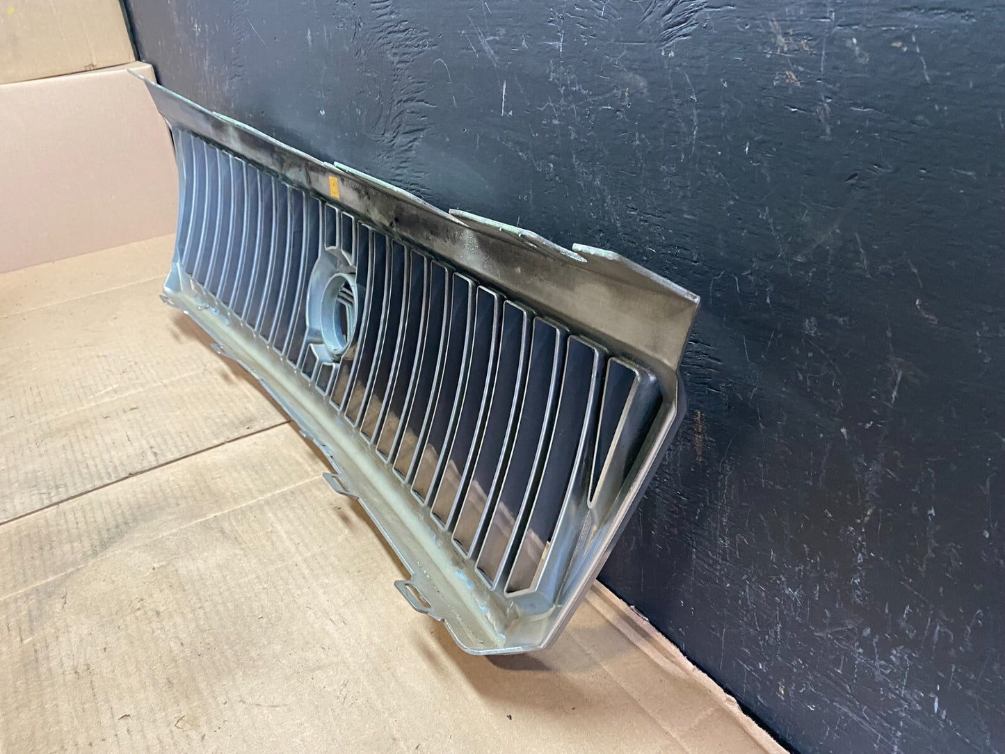 2002 to 2005 Mercury Mountaineer Front Upper Grill Grille Oem E3702 PS7