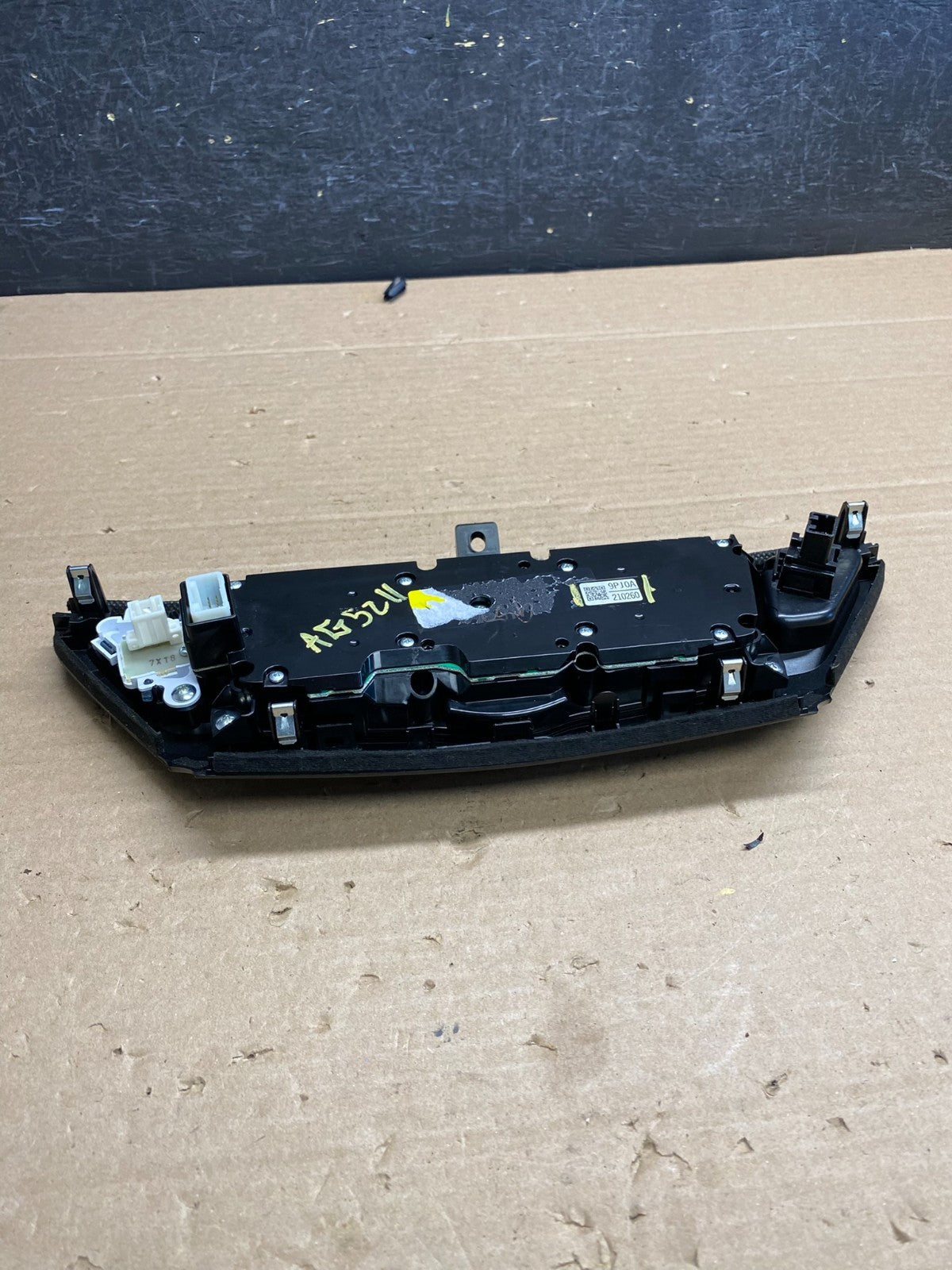 2013 to 2018 Nissan Pathfinder Radio Audio Climate Control AG5211 DG5