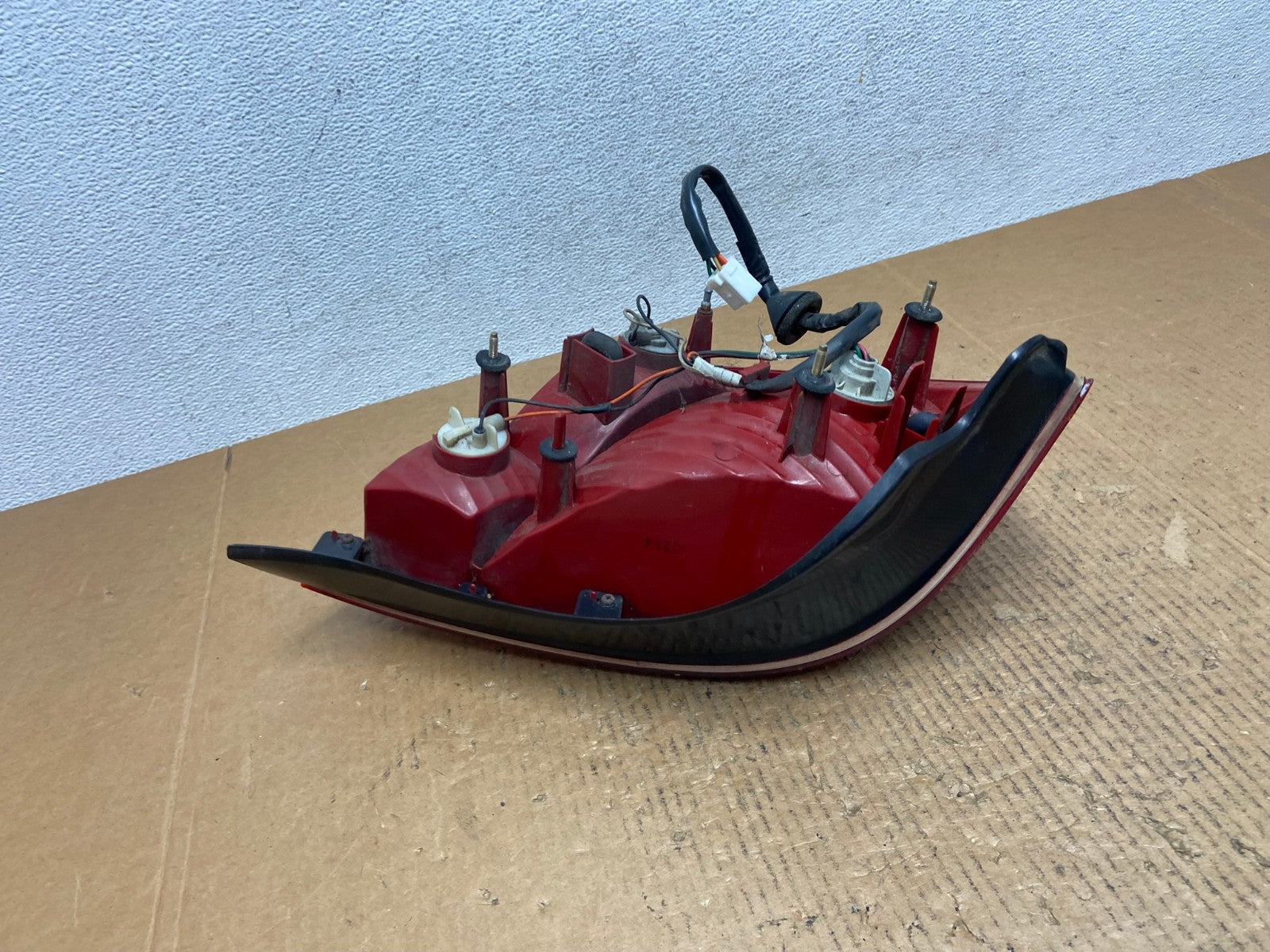 2001 2002 2003 Hyundai Elantra Right Passenger Rh Tail Side Light AE1533 LK4