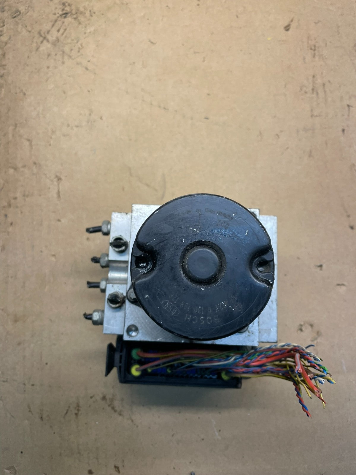 2008 to 2010 BMW 5 Series ABS Pump Control OEM Module w6825 DG5